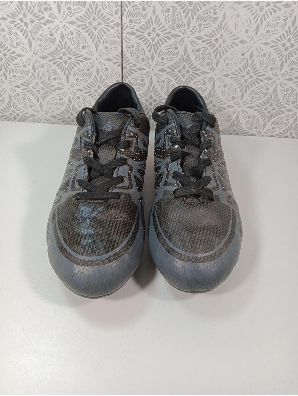 Dream Pair Black and Gray Soccer/Baseball Cleats Size 5 Youth